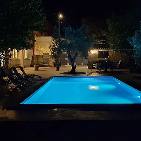 Aqua Mit Pool By Interhome