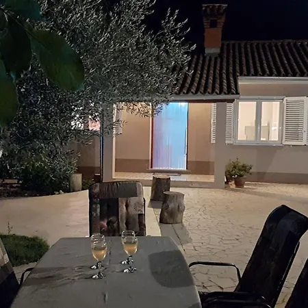 Aqua Mit Pool By Interhome Jadreški