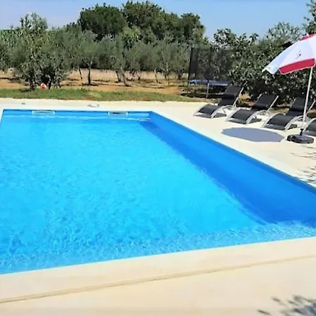 Aqua Mit Pool By Interhome Jadreški