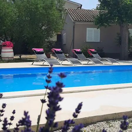 Aqua Mit Pool By Interhome