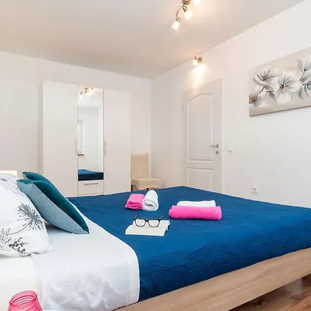 Aqua Mit Pool By Interhome Сasa de vacaciones Jadreški