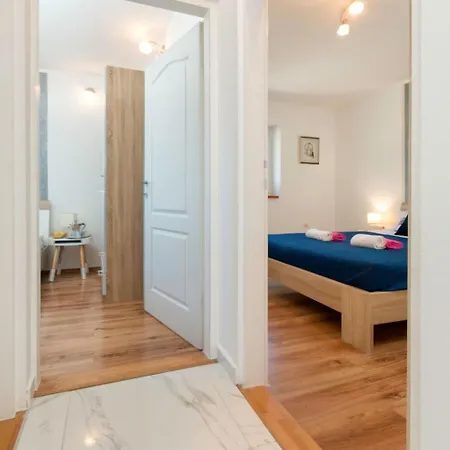 Aqua Mit Pool By Interhome Сasa de vacaciones *