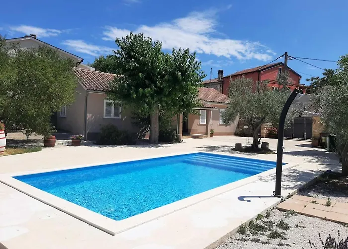 Aqua Mit Pool By Interhome