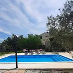 Aqua Mit Pool By Interhome Prázdninový dům *