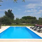 Aqua Mit Pool By Interhome Prázdninový dům