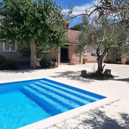Aqua Mit Pool By Interhome